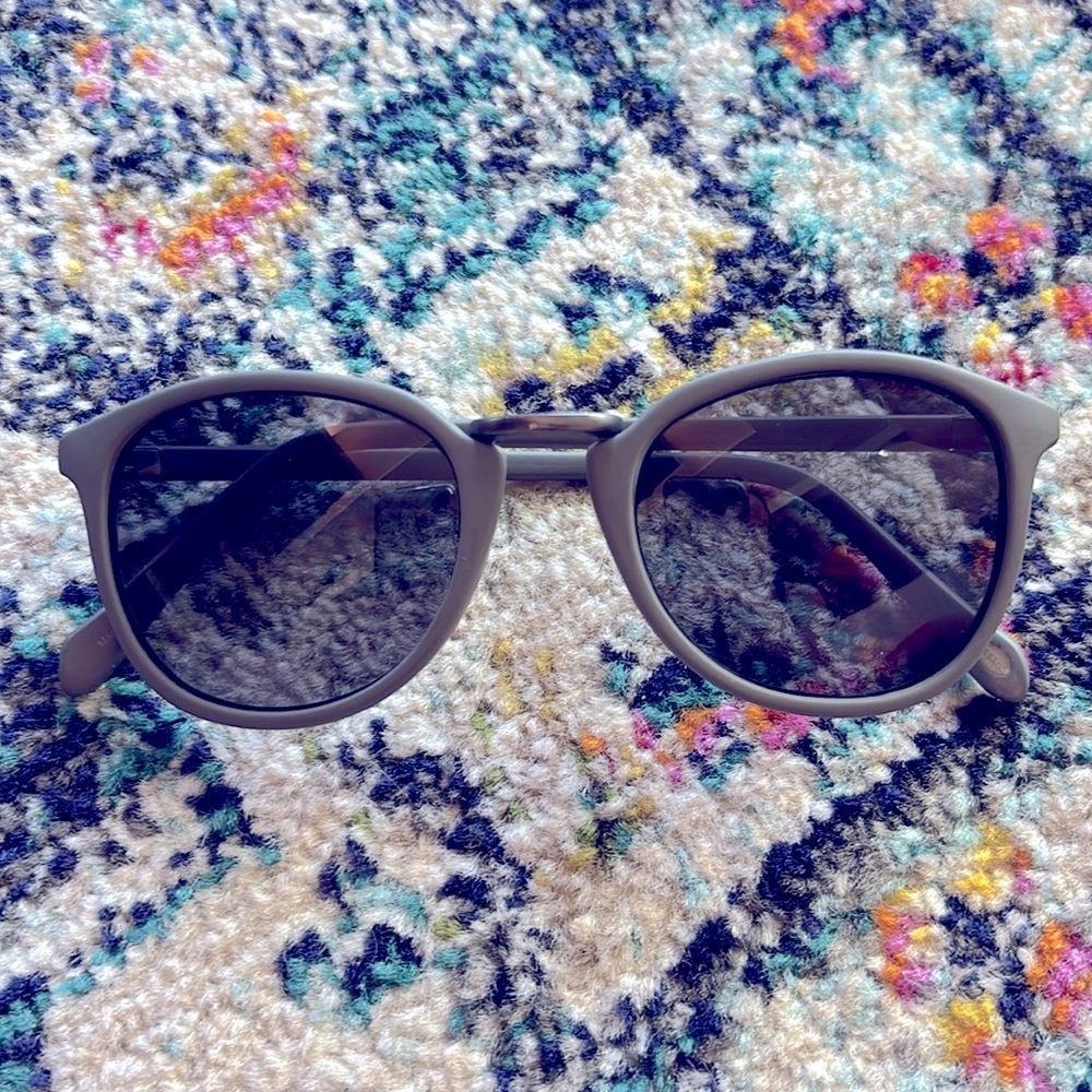 Fossil Gray 53757 Sunglasses - Picture 5 of 6